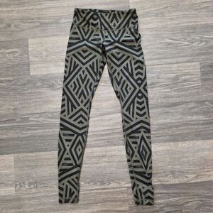 Lululemon Womens 4 Wunder Under Leggings Luxtreme Chevron Shuffle Fatigue
